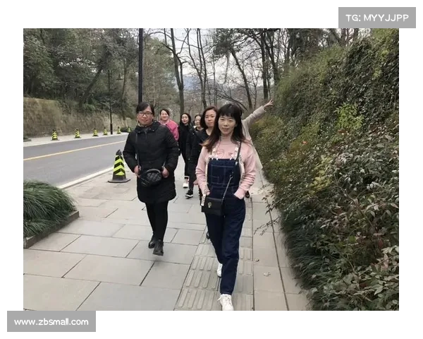 网传头部券商团建活动:为何选择“监狱体验”?背后的深意引发讨论 网传头部券商团建活动:为何选择“监狱体验”?背后的深意引发讨论
